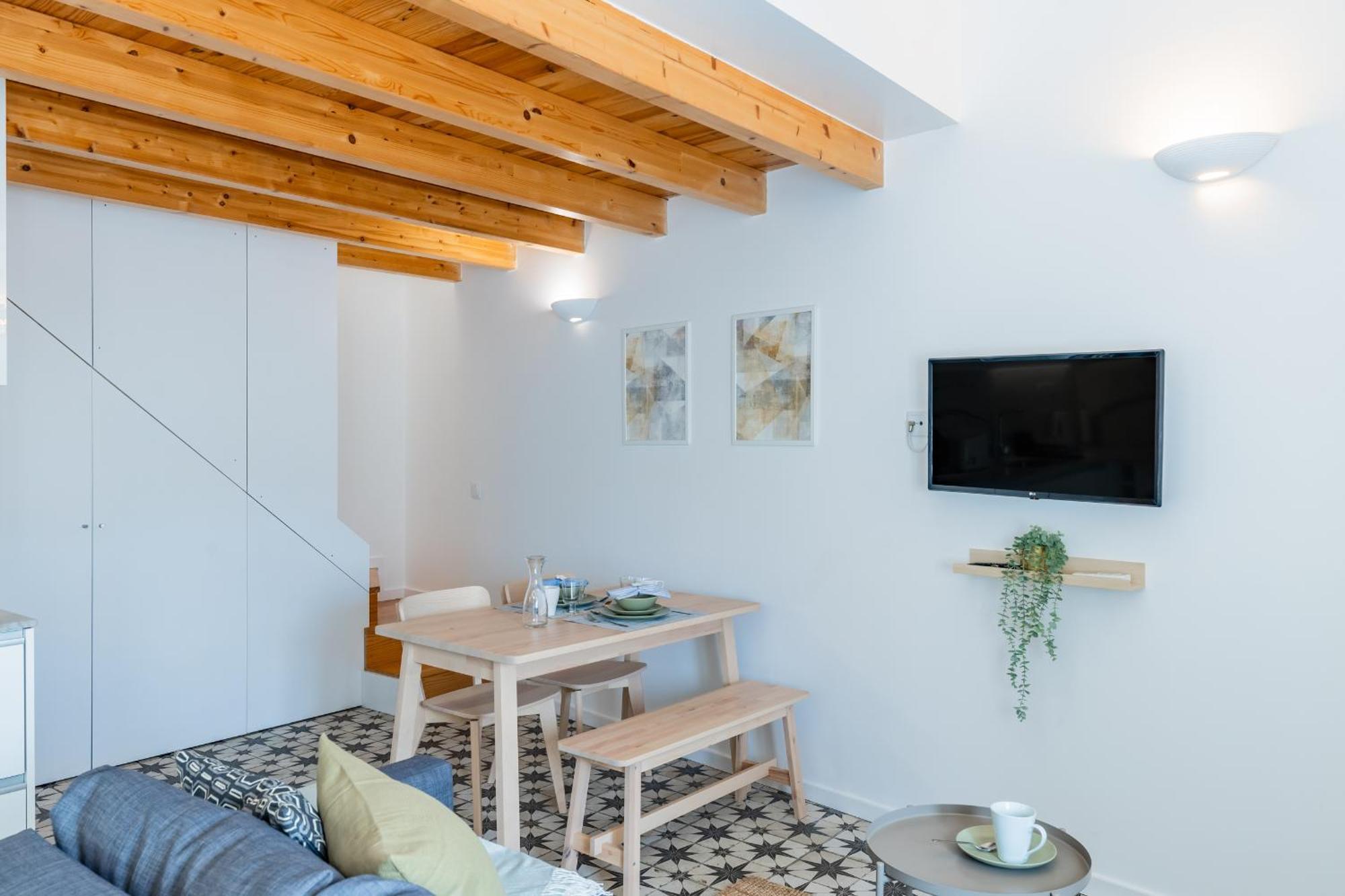 Appartamento A Window To - Pestana Charming Flat